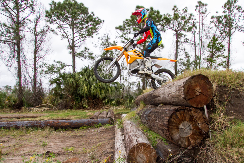 Illustration for article titled This Motorcycle Sold Me On Electric Dirt Bikes